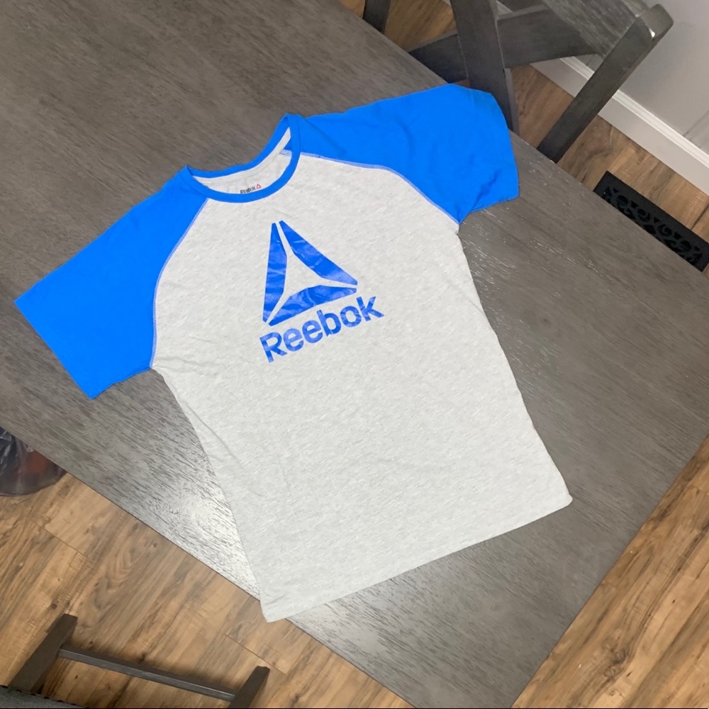 Reebok short sleeve Raglan shirt